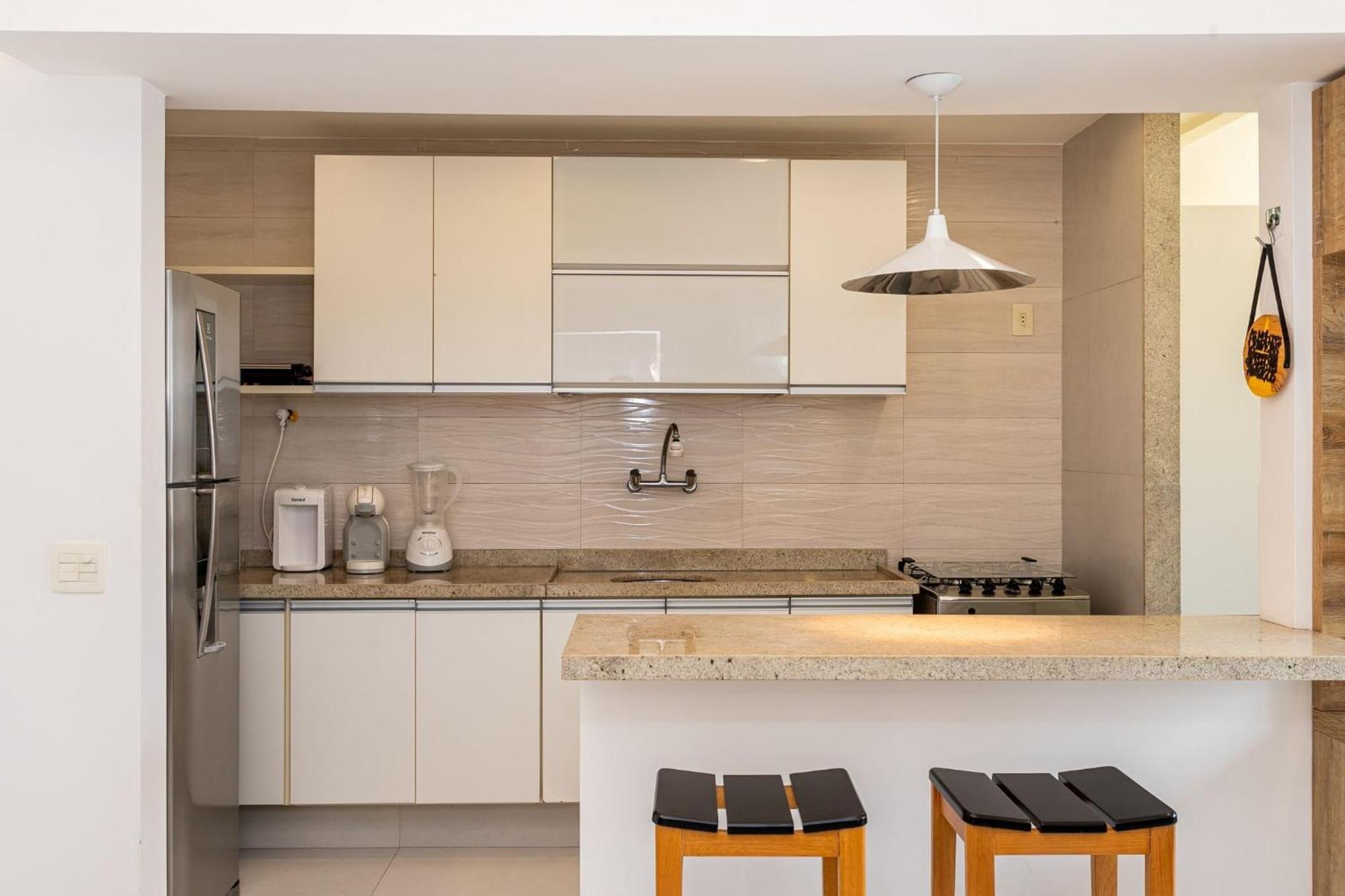 Apartamento C/ Garagem Em Copacabana | Sqc 238/707 *